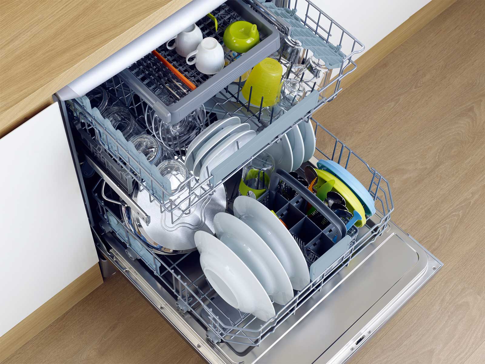 دلایل ریست کردن ماشین ظرفشویی